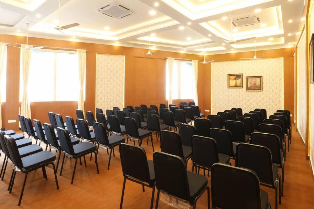 Emirates Residency Hotel Chennai Esterno foto
